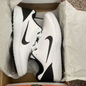 Men’s Nike golf shoes